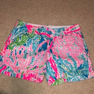 Lily Pulitzer Rare Coral Print Callahan Shorts